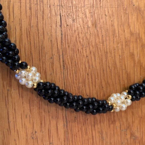 Dressy black choker - black beads with gold accent - Picture 3 of 3